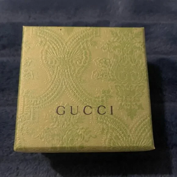 GUCCI STENCILED CUT-OUT G RING - Picture 11 of 14